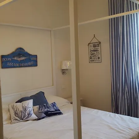 بيت ضيافة Porto Sul Magra 4*