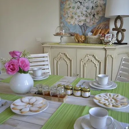 Porto Sul Magra بيت ضيافة 4*